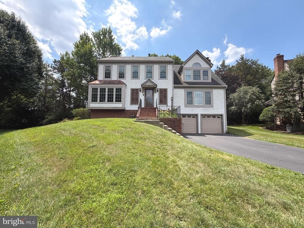 350 Copperfield Lane - Photo 0