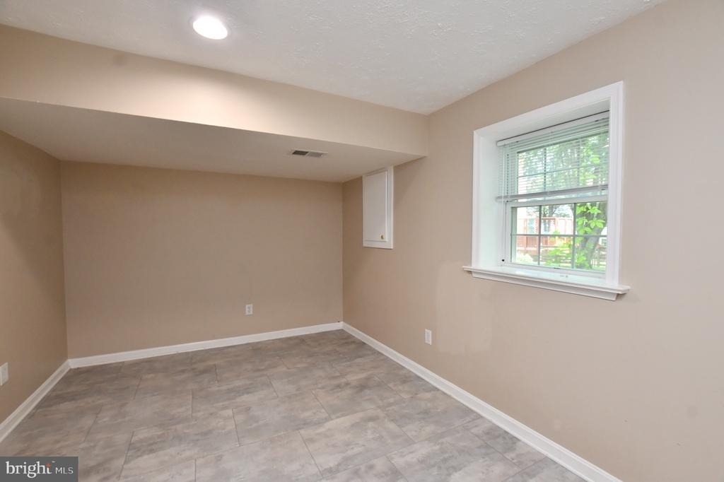 350 Copperfield Lane - Photo 15