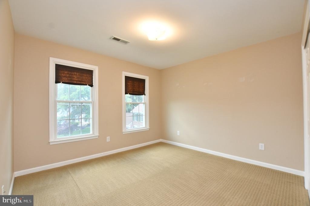 350 Copperfield Lane - Photo 8