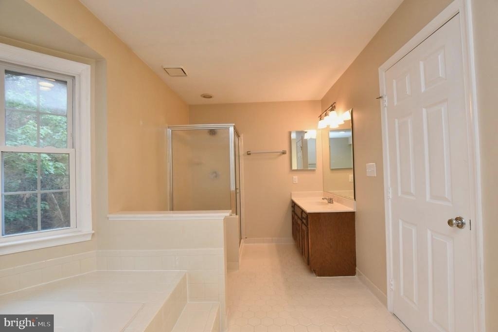 350 Copperfield Lane - Photo 5