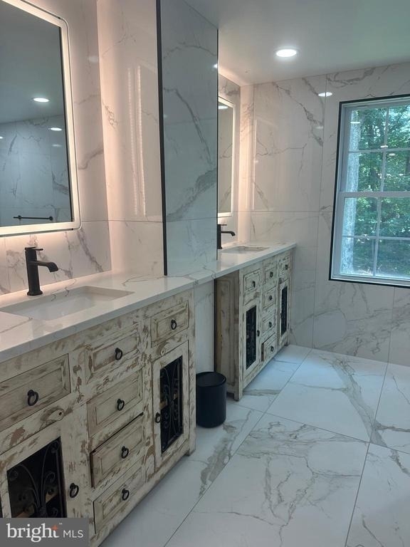 2289 Dosinia Court - Photo 37