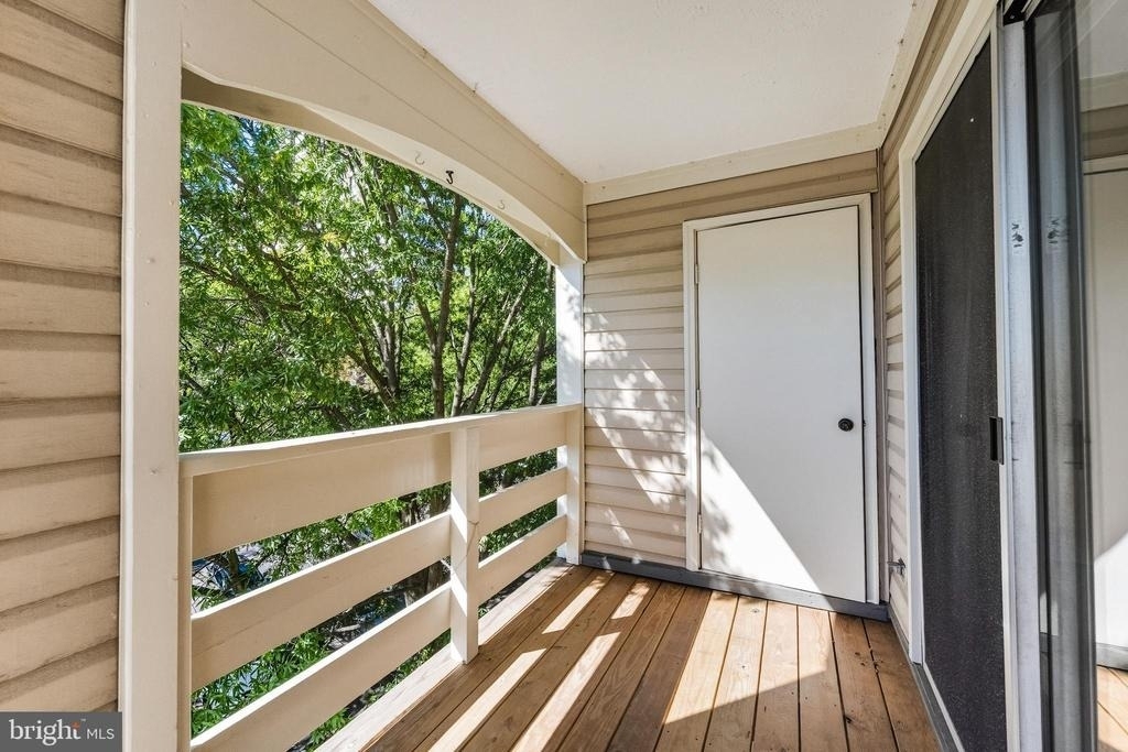 240 S Reynolds Street - Photo 24