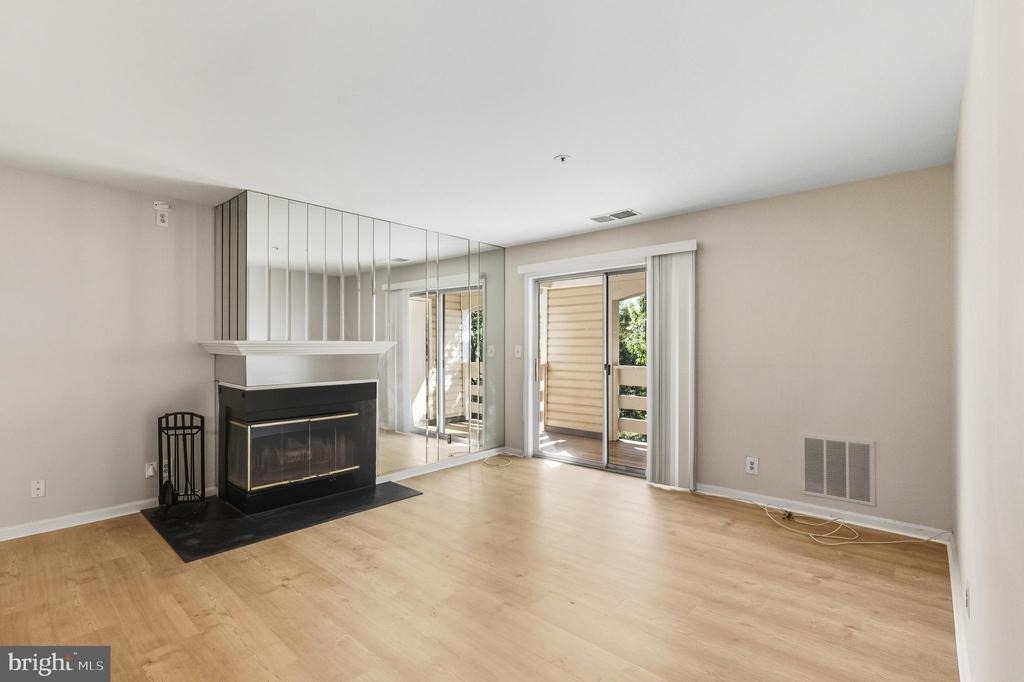 240 S Reynolds Street - Photo 9