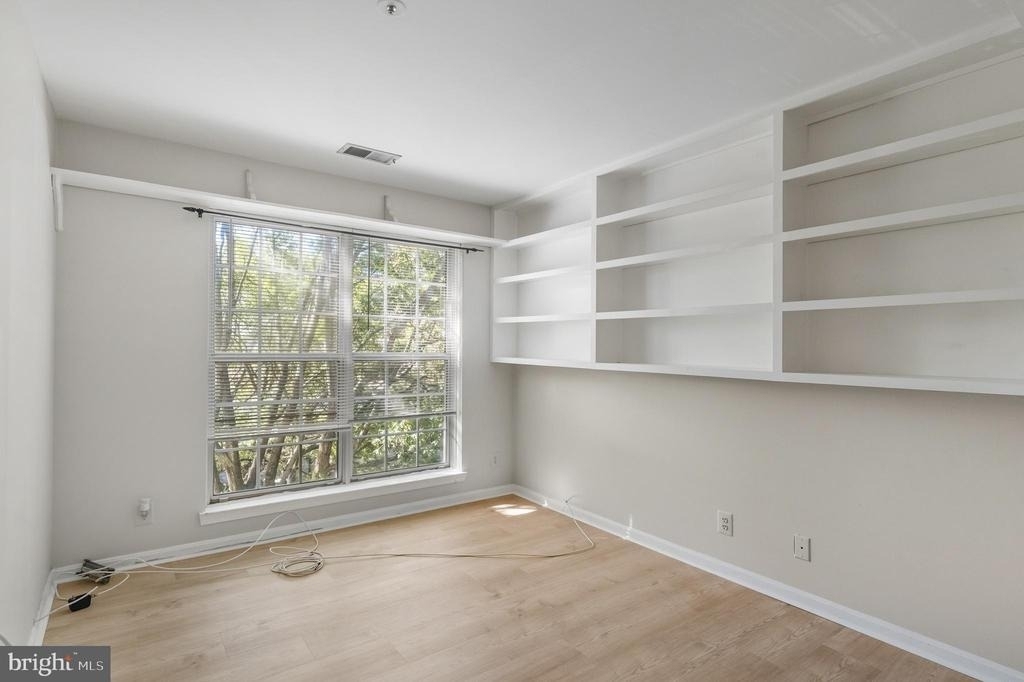 240 S Reynolds Street - Photo 13
