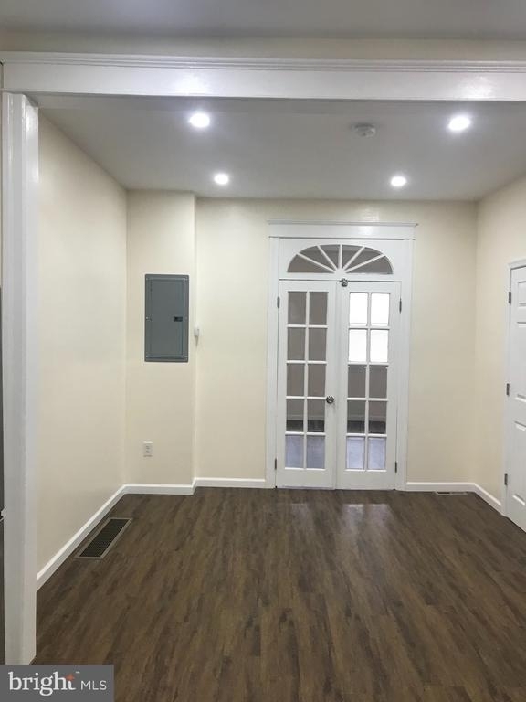 737 Spruce Street - Photo 0