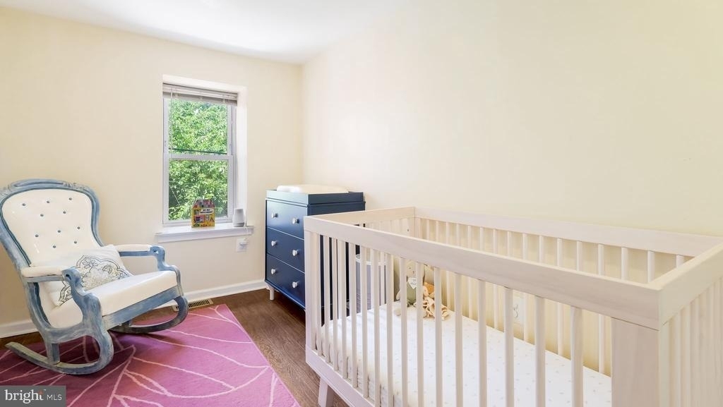 602 Clymer Street - Photo 10
