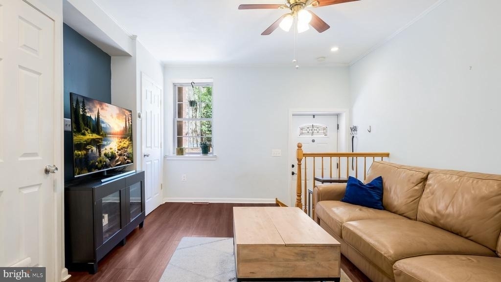 602 Clymer Street - Photo 2