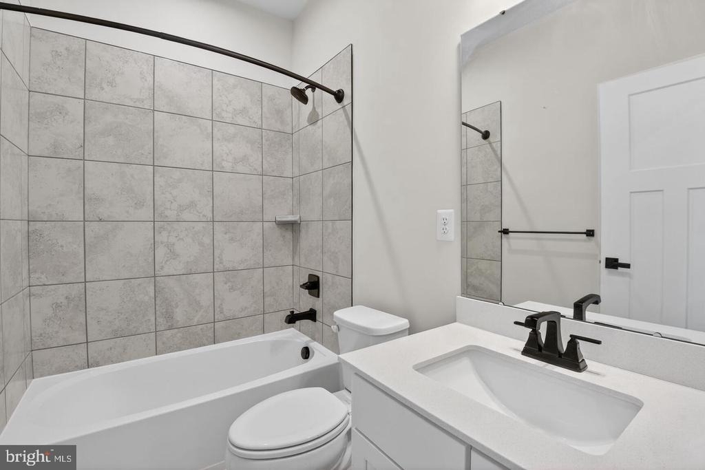 19753 Green Village Drive - Photo 22