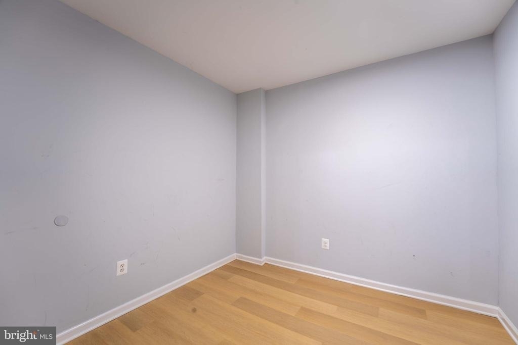 18246 Fox Chase Circle - Photo 18