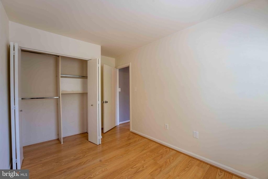 18246 Fox Chase Circle - Photo 13