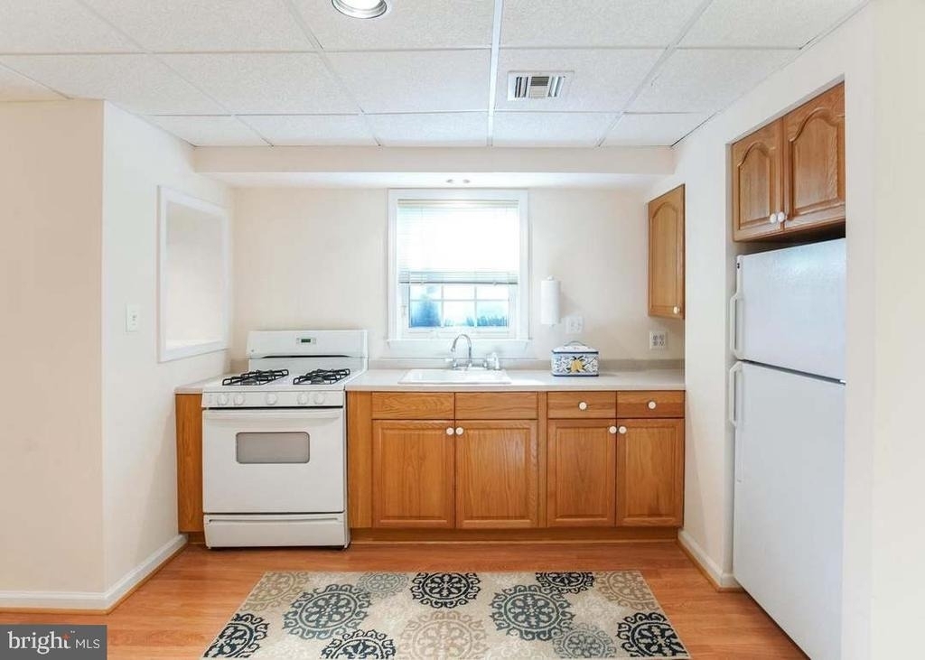 9720 Holloway Hill Court - Photo 18