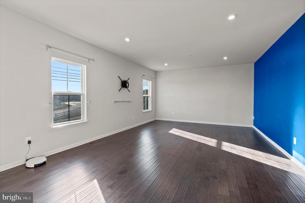 311 Sunrise Court - Photo 14