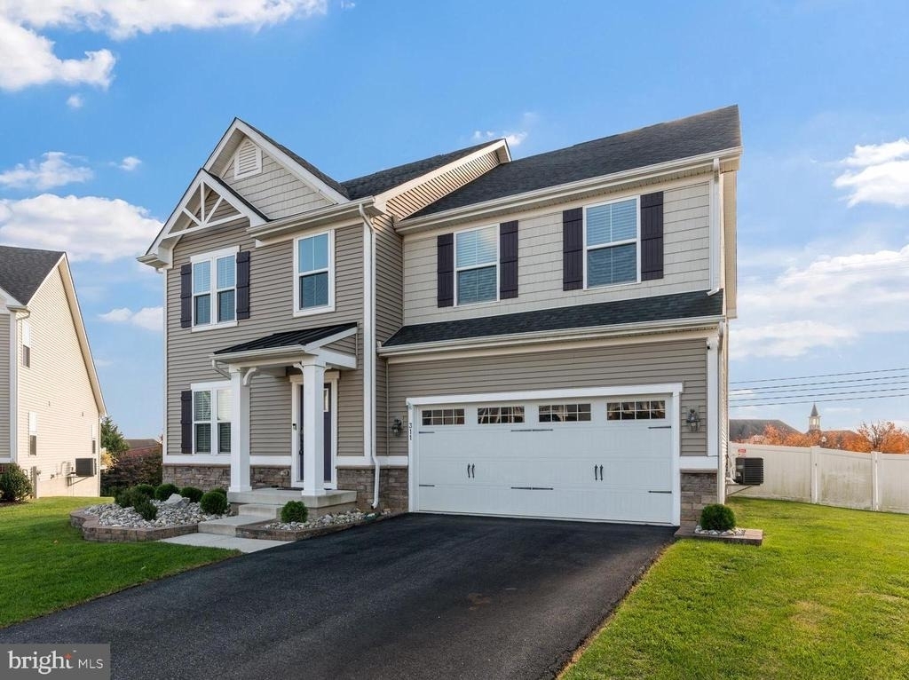 311 Sunrise Court - Photo 2