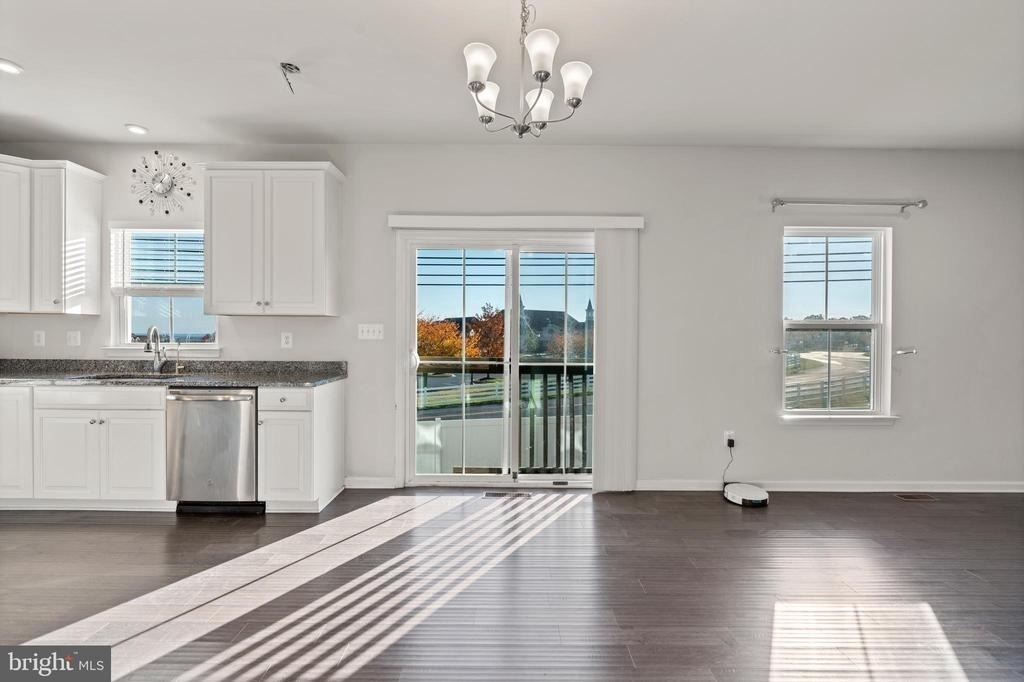 311 Sunrise Court - Photo 13