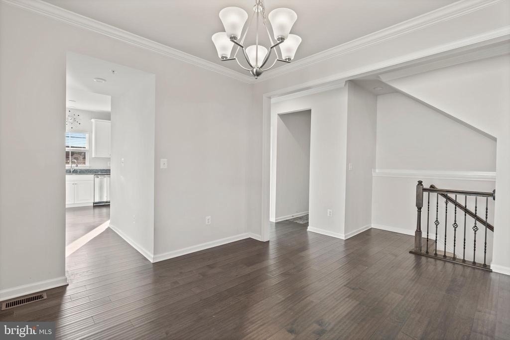 311 Sunrise Court - Photo 10