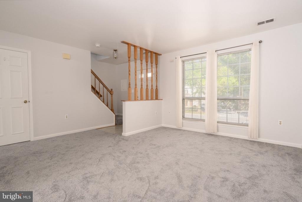 404 Terry Court - Photo 5
