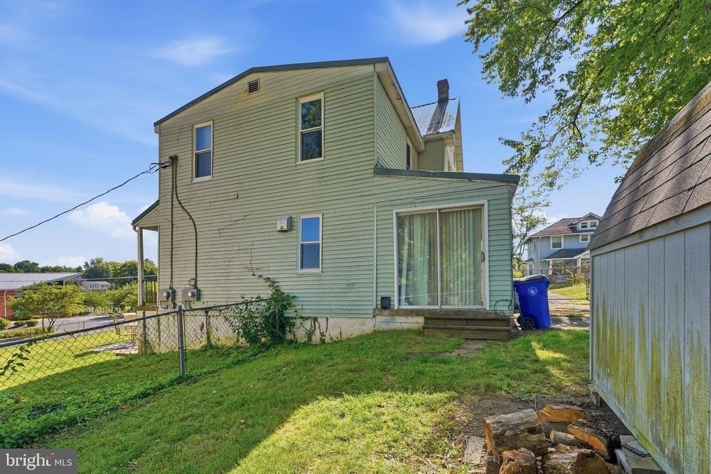 815 Maple Avenue N - Photo 39