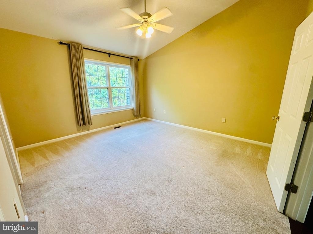 4719 Ashforth Way - Photo 16