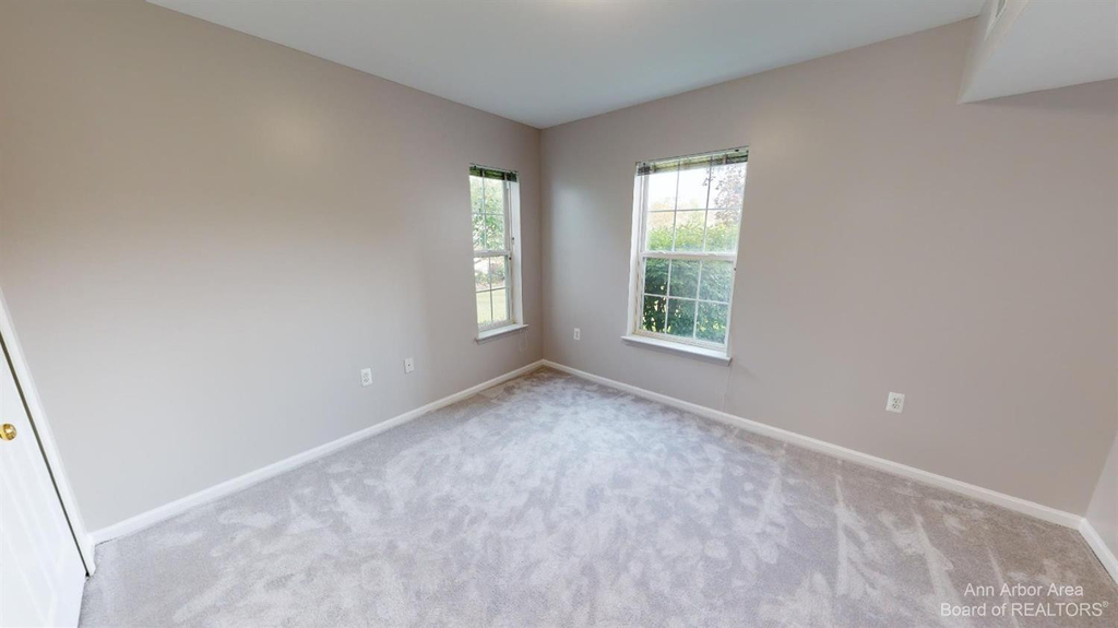 2666 S Knightsbridge Circle - Photo 7