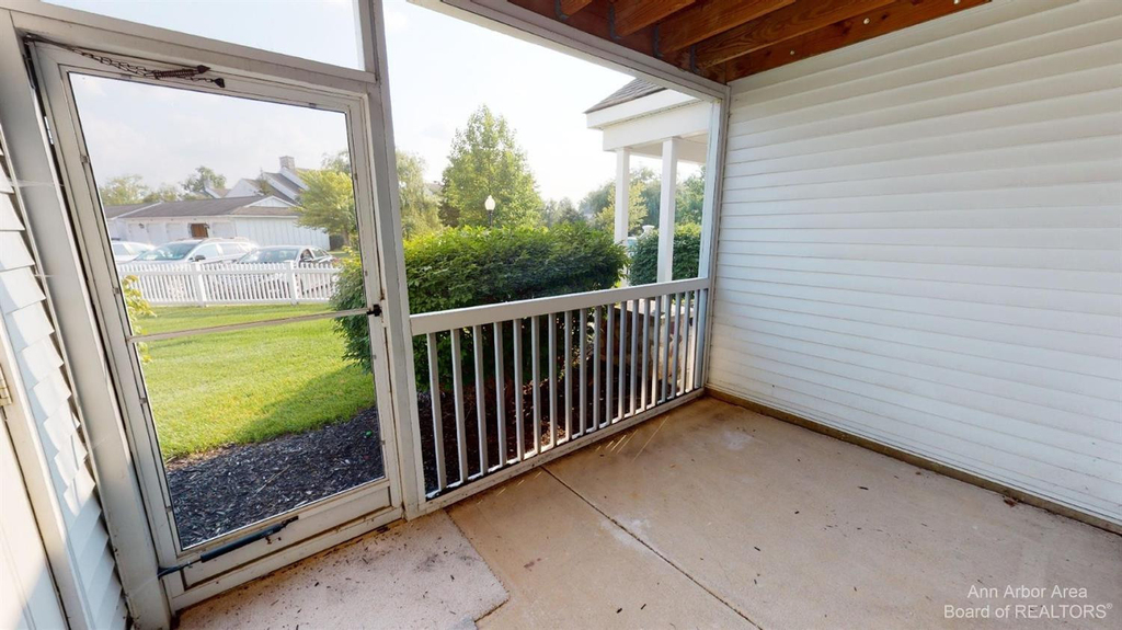 2666 S Knightsbridge Circle - Photo 15