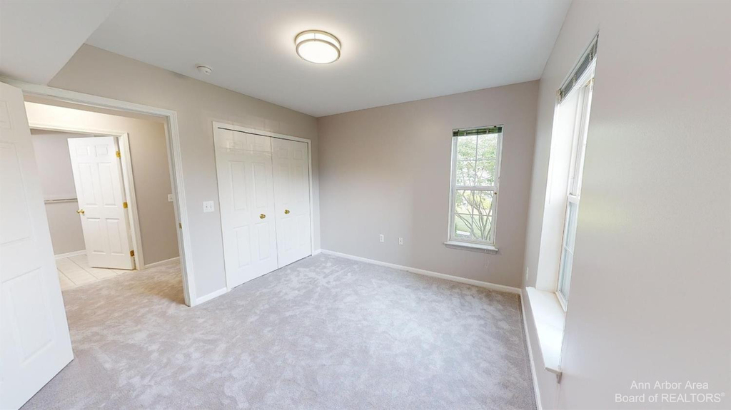 2666 S Knightsbridge Circle - Photo 8