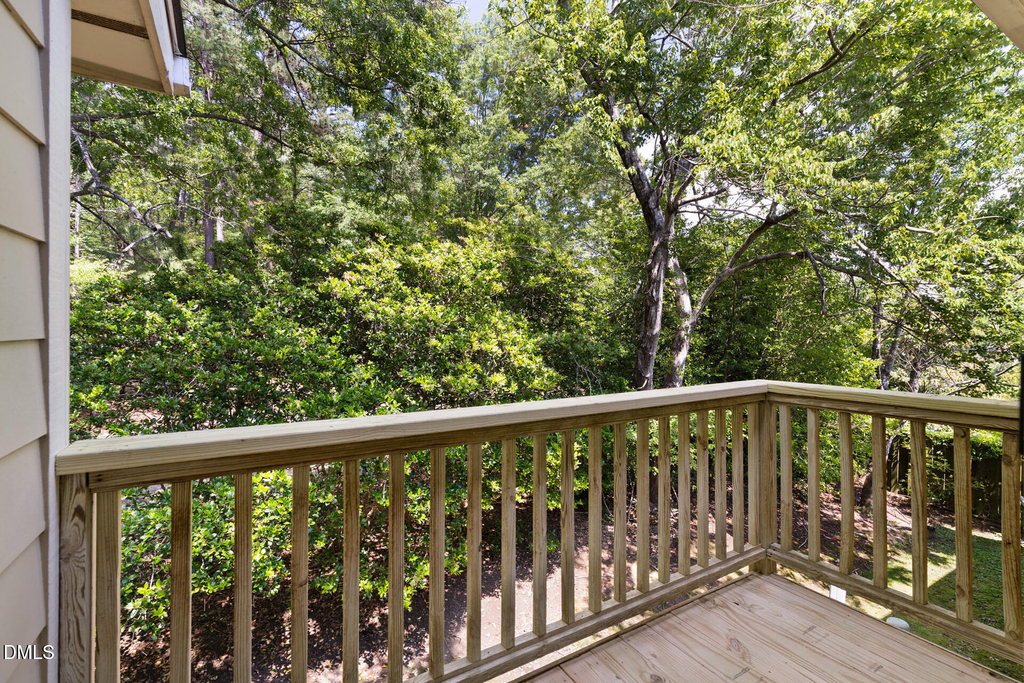 1513 E Franklin Street - Photo 3