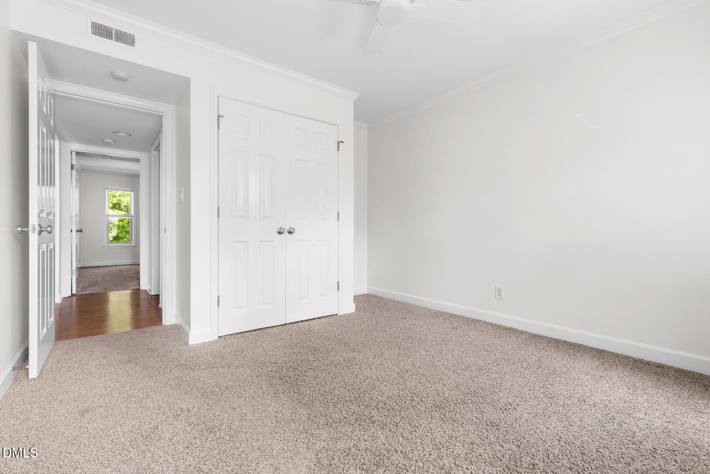 1513 E Franklin Street - Photo 4