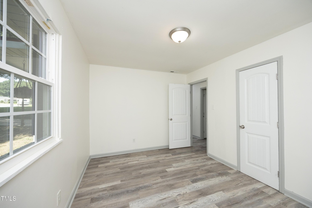 3017 Wedgedale Avenue - Photo 24