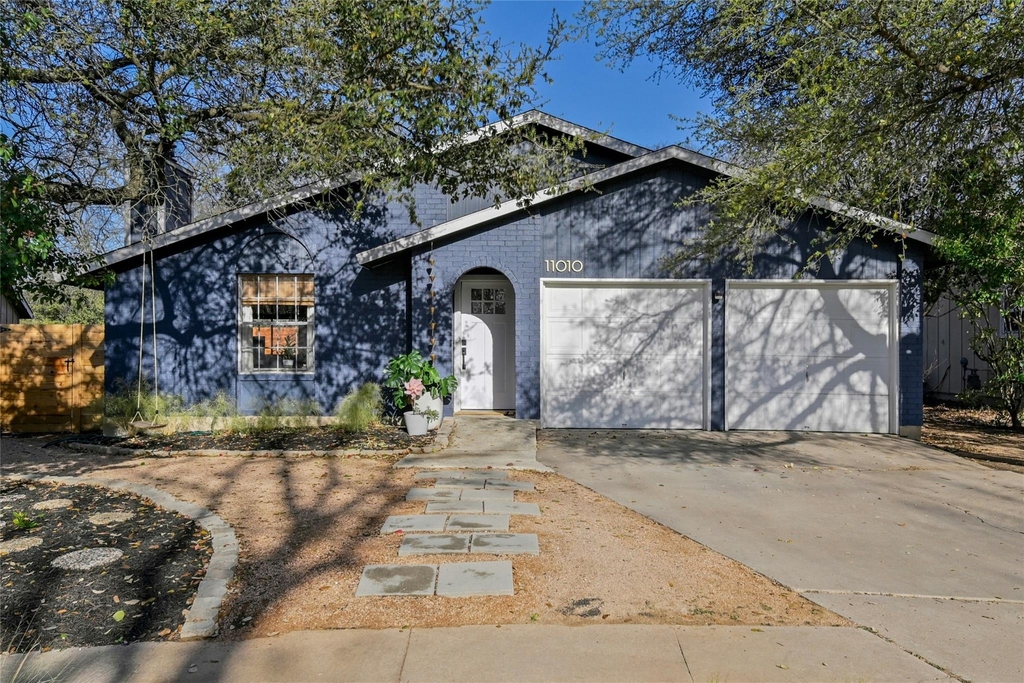 11010 Prairie Dove Cir - Photo 0