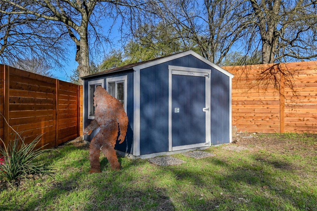 11010 Prairie Dove Cir - Photo 18