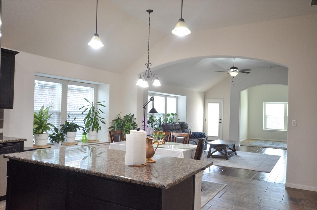 5632 Sabbia Dr - Photo 3