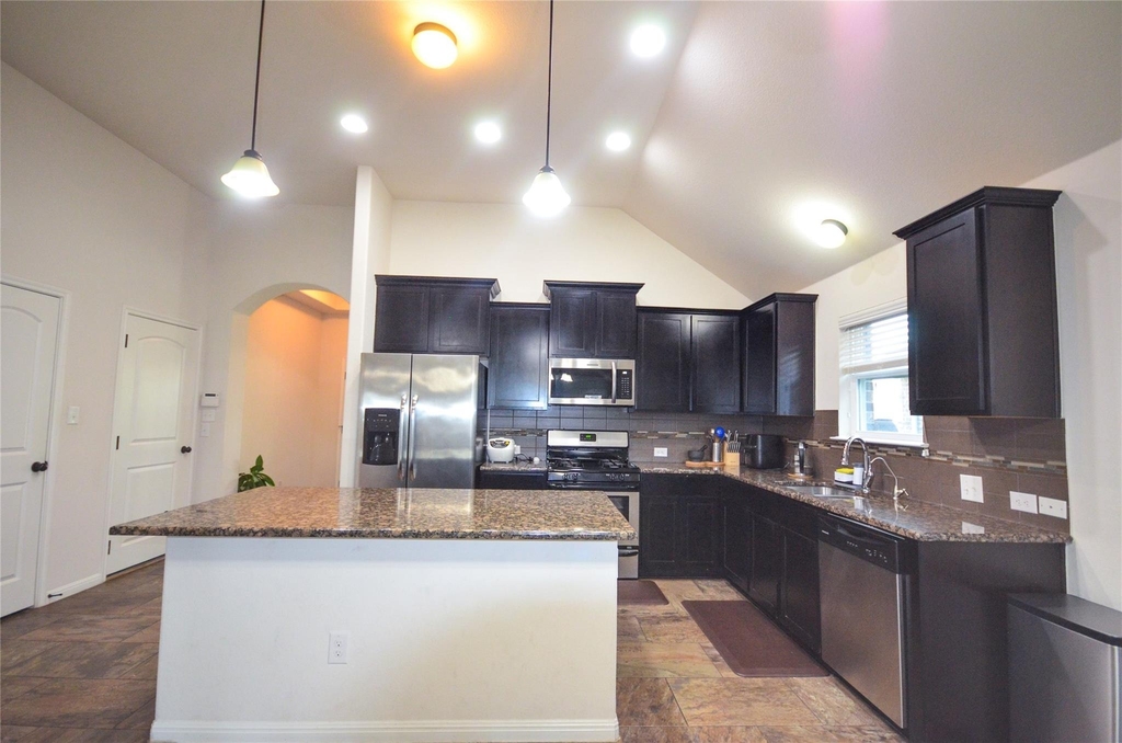 5632 Sabbia Dr - Photo 2