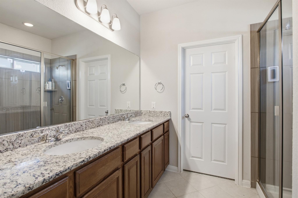 2304 S Lakeline Blvd - Photo 12