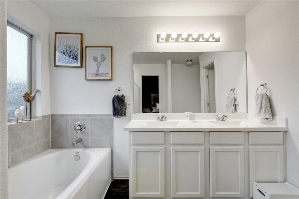 15400 Summer Ray Dr - Photo 16