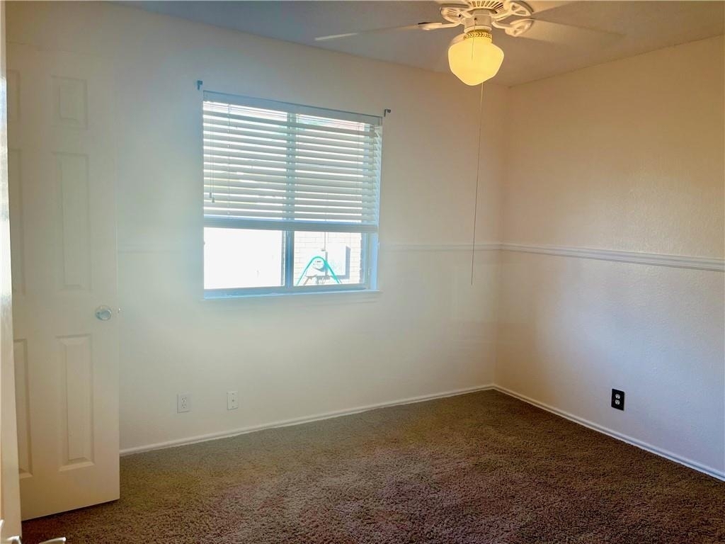 16831 Bailey Jean Dr - Photo 3