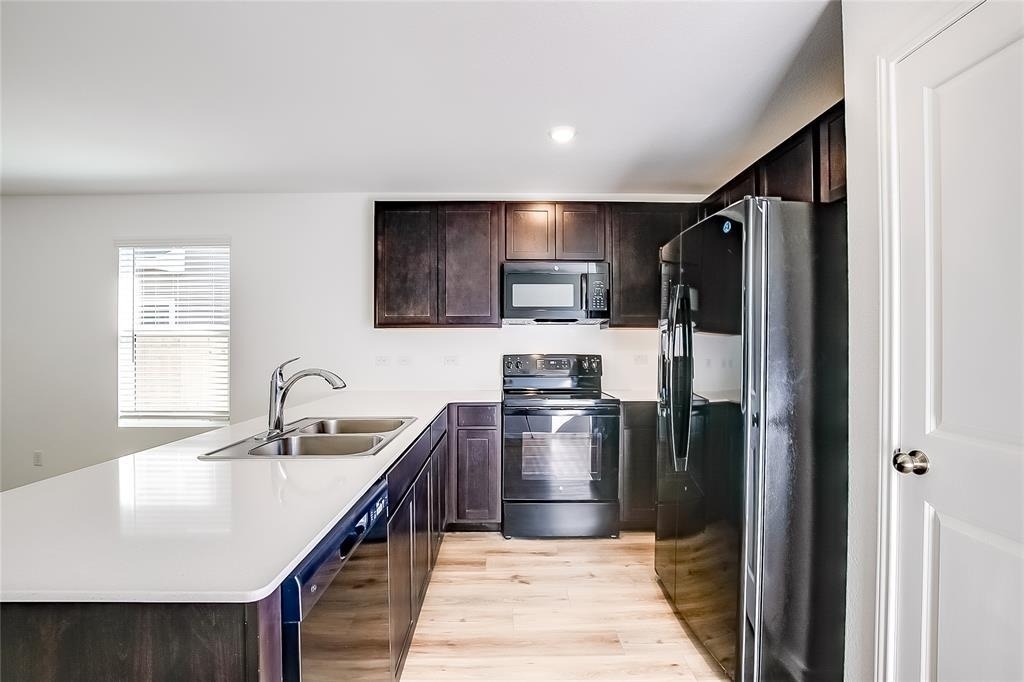 1133 Largemouth Ln - Photo 6