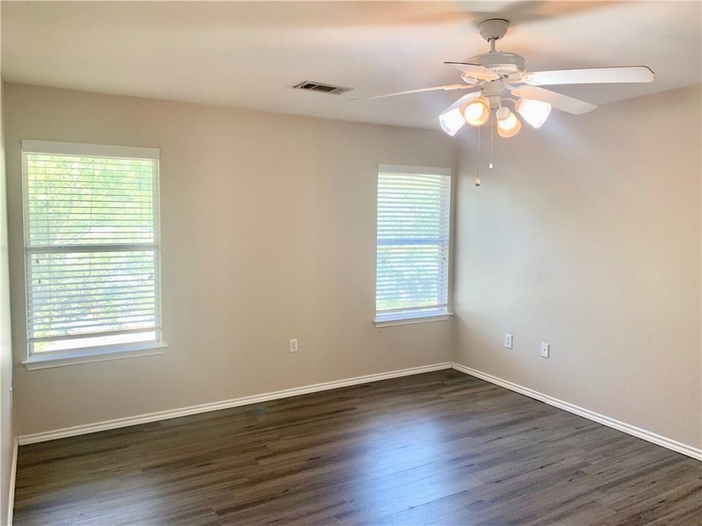 1121 Terry Dr - Photo 11