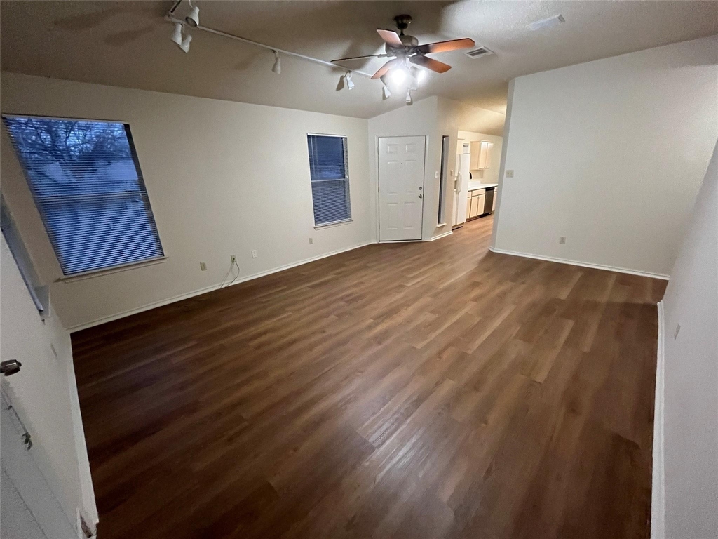 862 Latteridge Dr - Photo 7