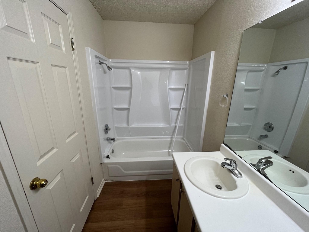862 Latteridge Dr - Photo 16
