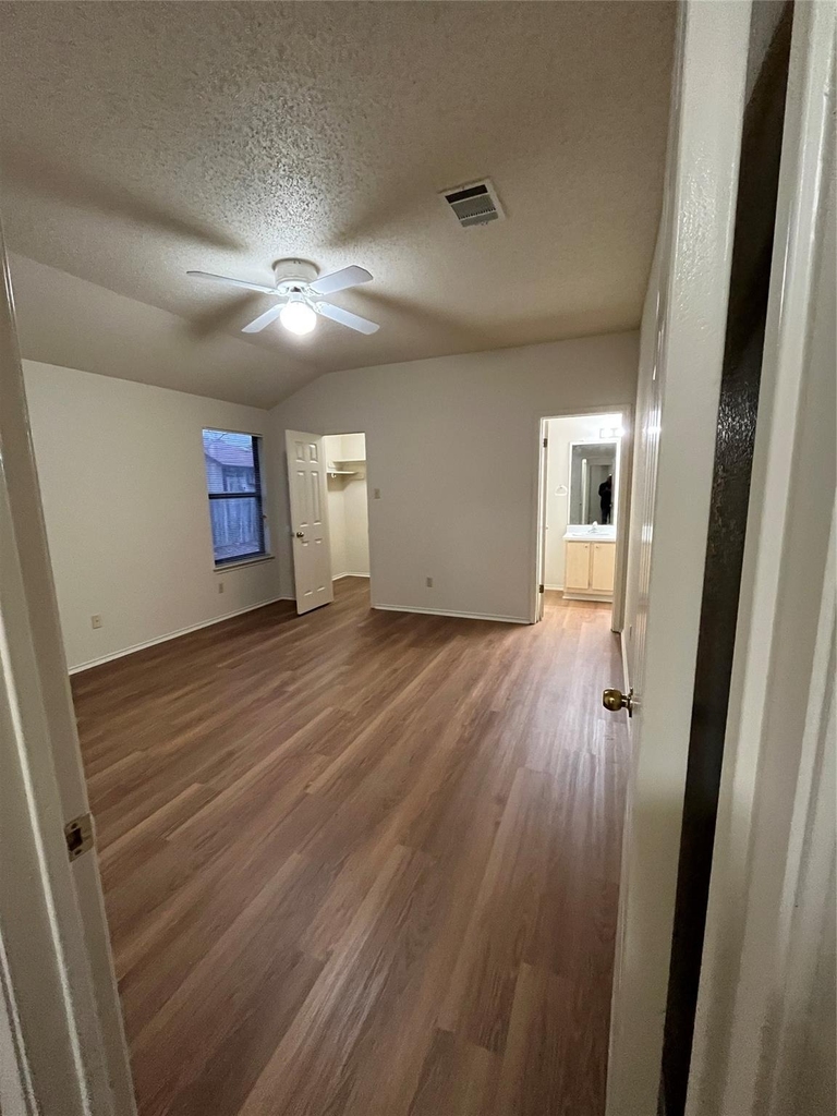 862 Latteridge Dr - Photo 13