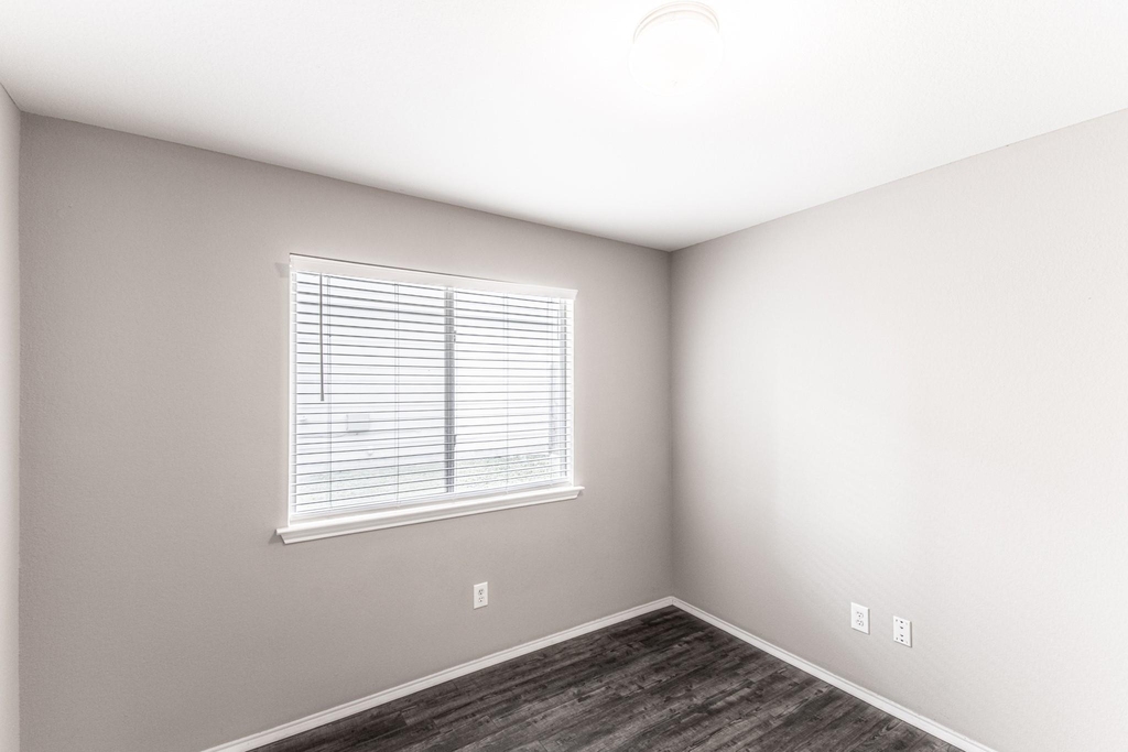180 Onyx Lake Dr - Photo 12