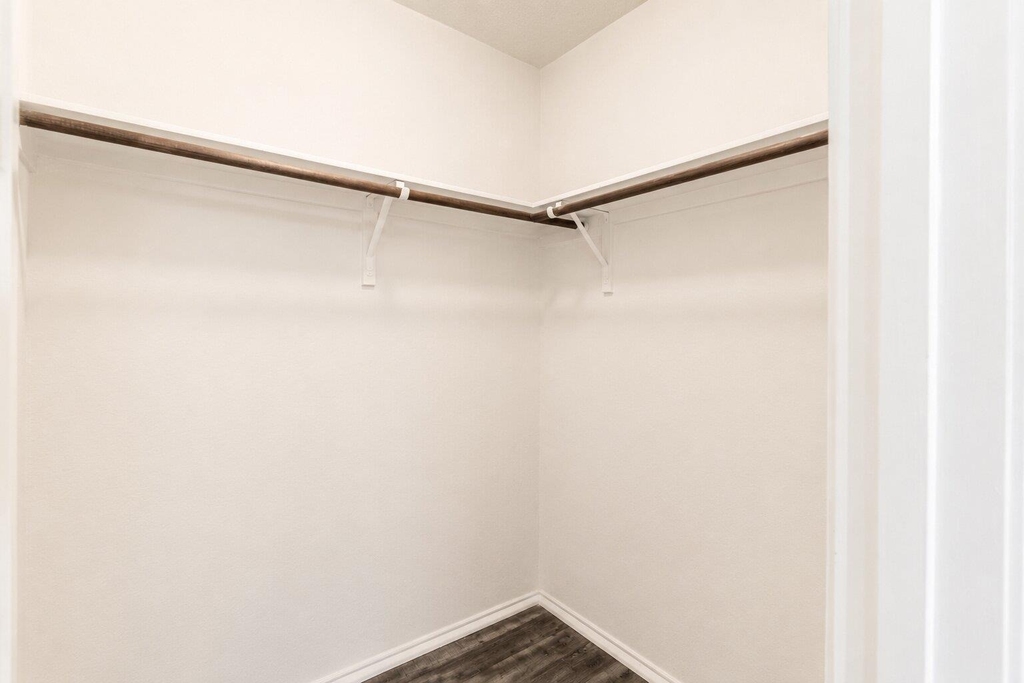 180 Onyx Lake Dr - Photo 17