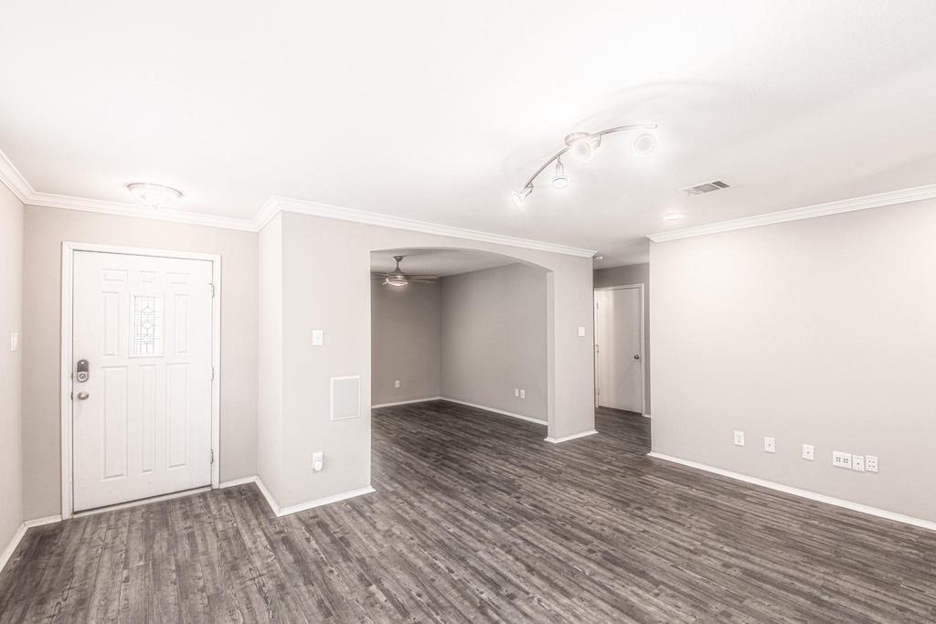 180 Onyx Lake Dr - Photo 3