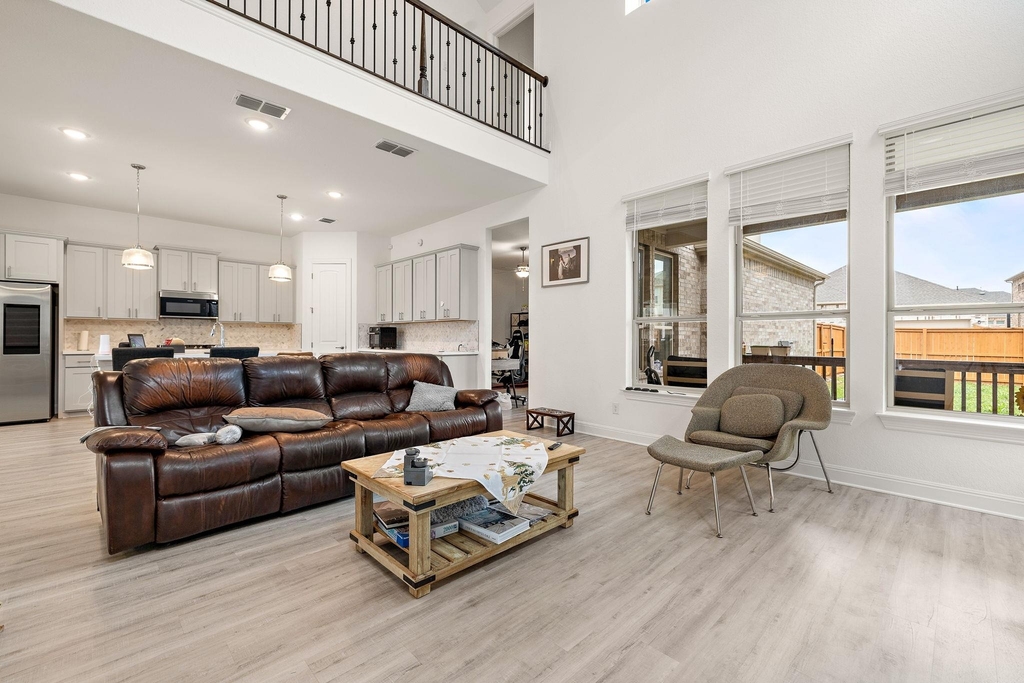 2901 Oak Chase Cv - Photo 4