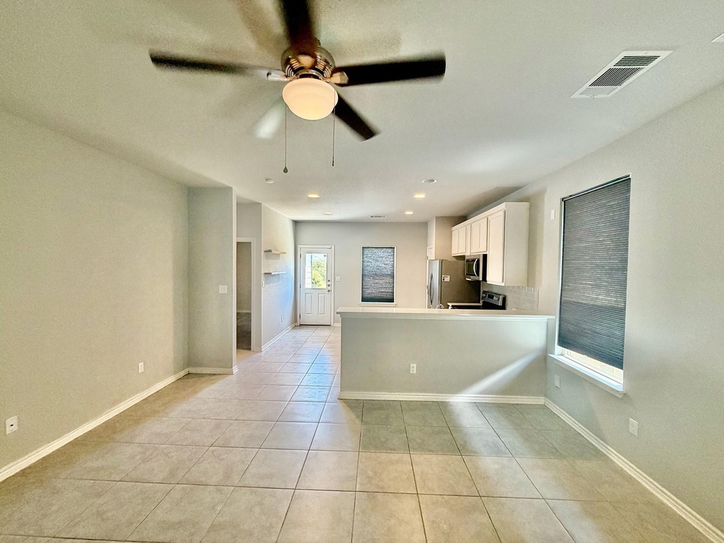 312 Ancellotta Way - Photo 4