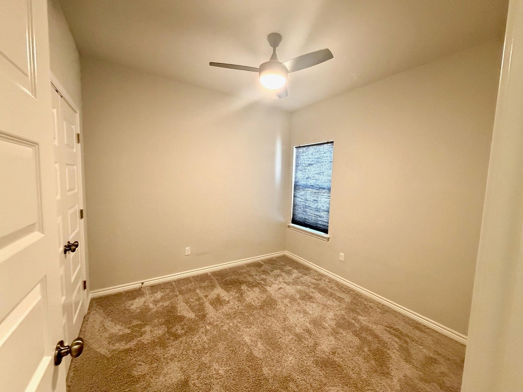 312 Ancellotta Way - Photo 17