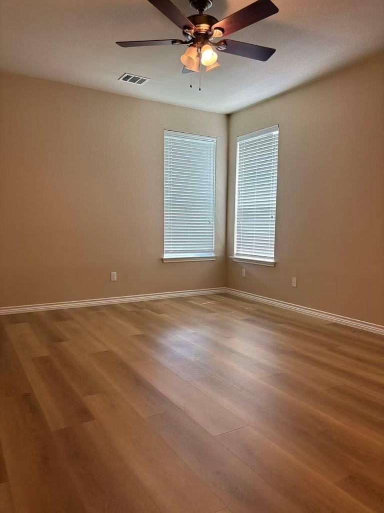 301 Comal Run - Photo 14