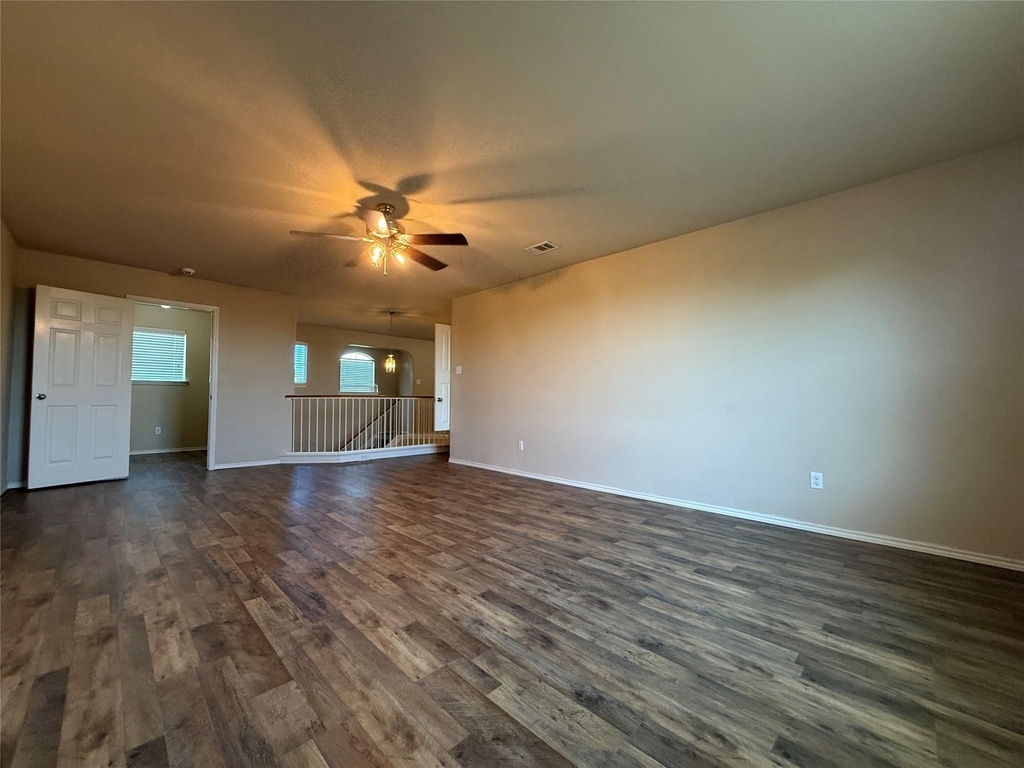 301 Comal Run - Photo 18