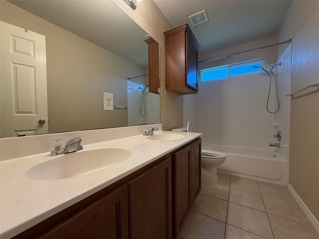 301 Comal Run - Photo 23