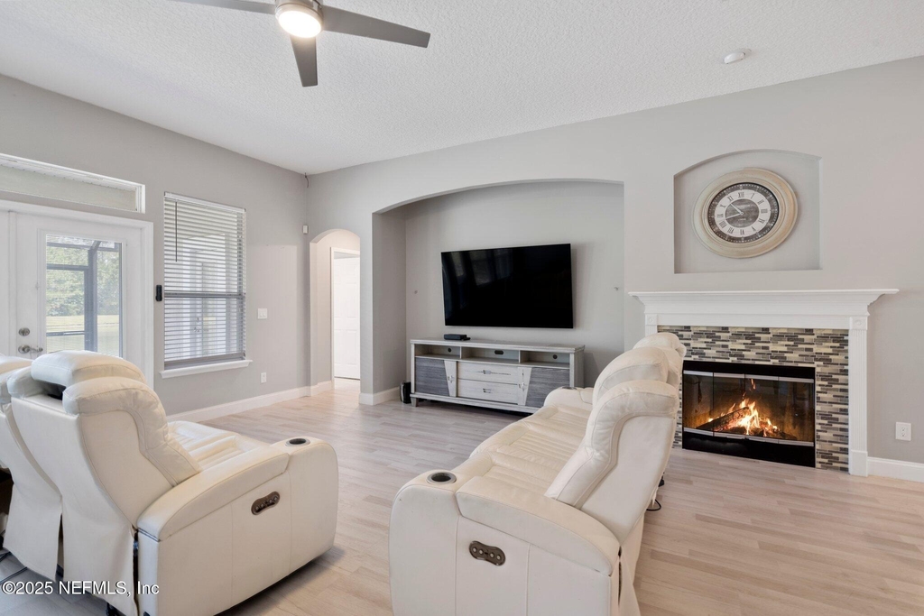 1816 Creekwood Lane - Photo 13